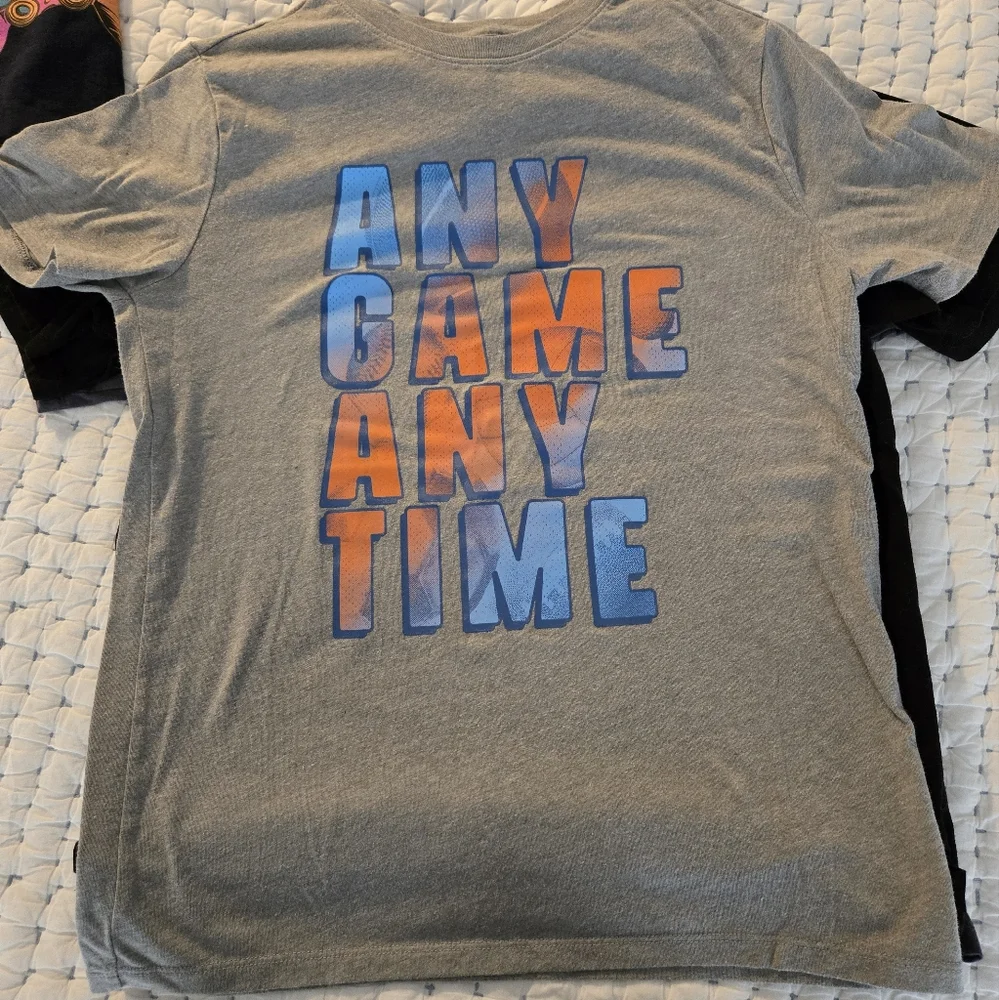 Kids Graphic T-Shirts Bundle - Picture 6 of 7